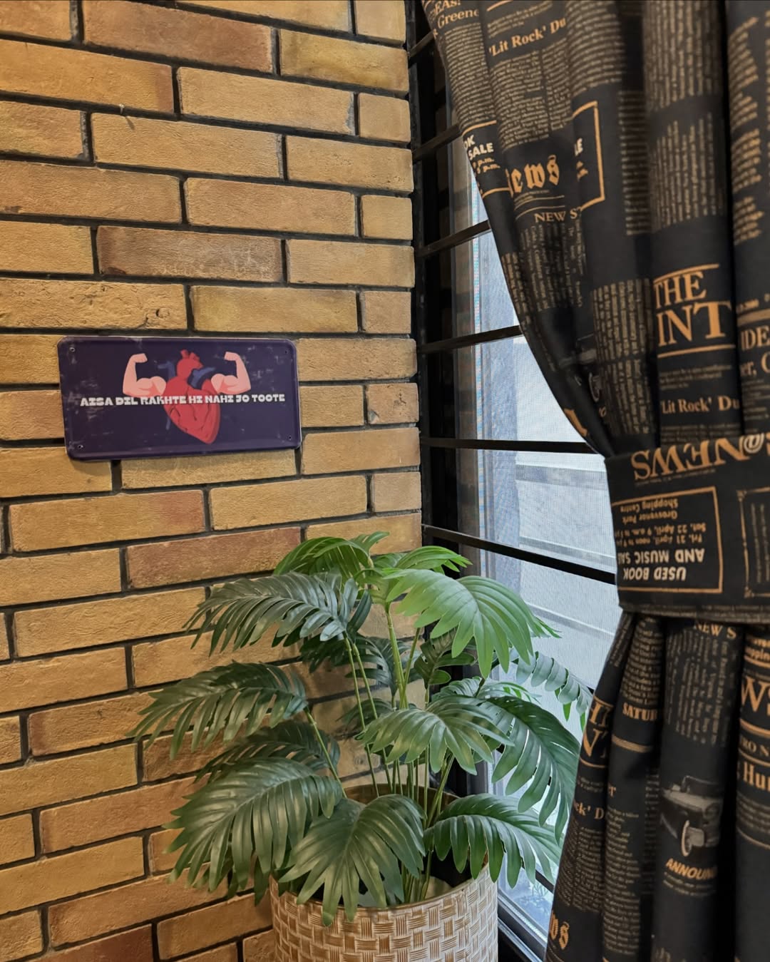 Aisa Dil Rakhte Hi Nahi Jo Toote Plate