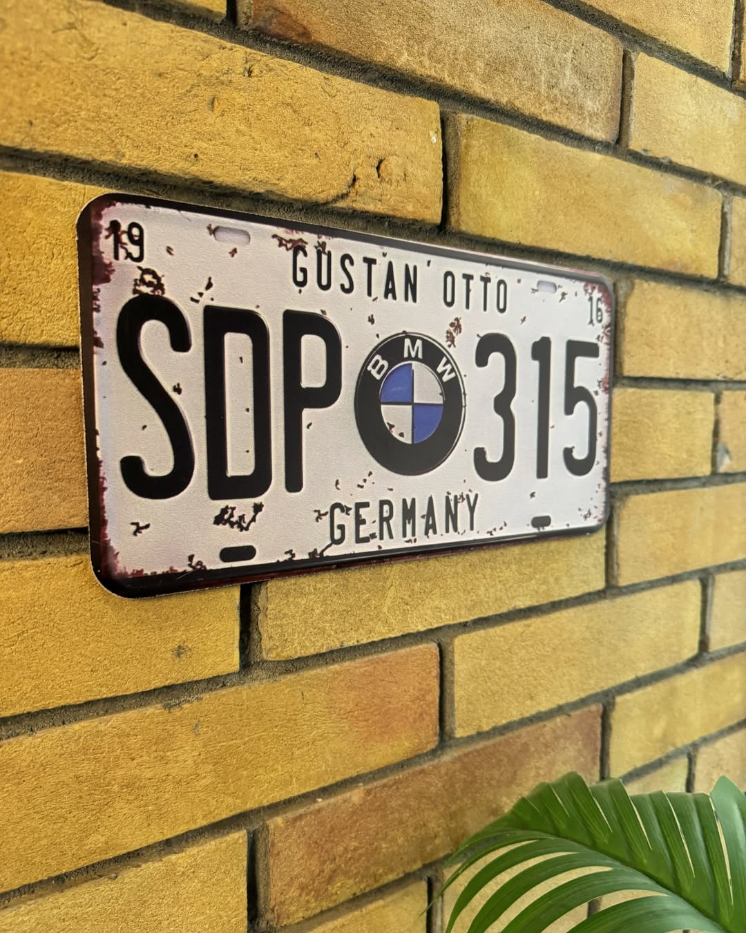 BMW Plate
