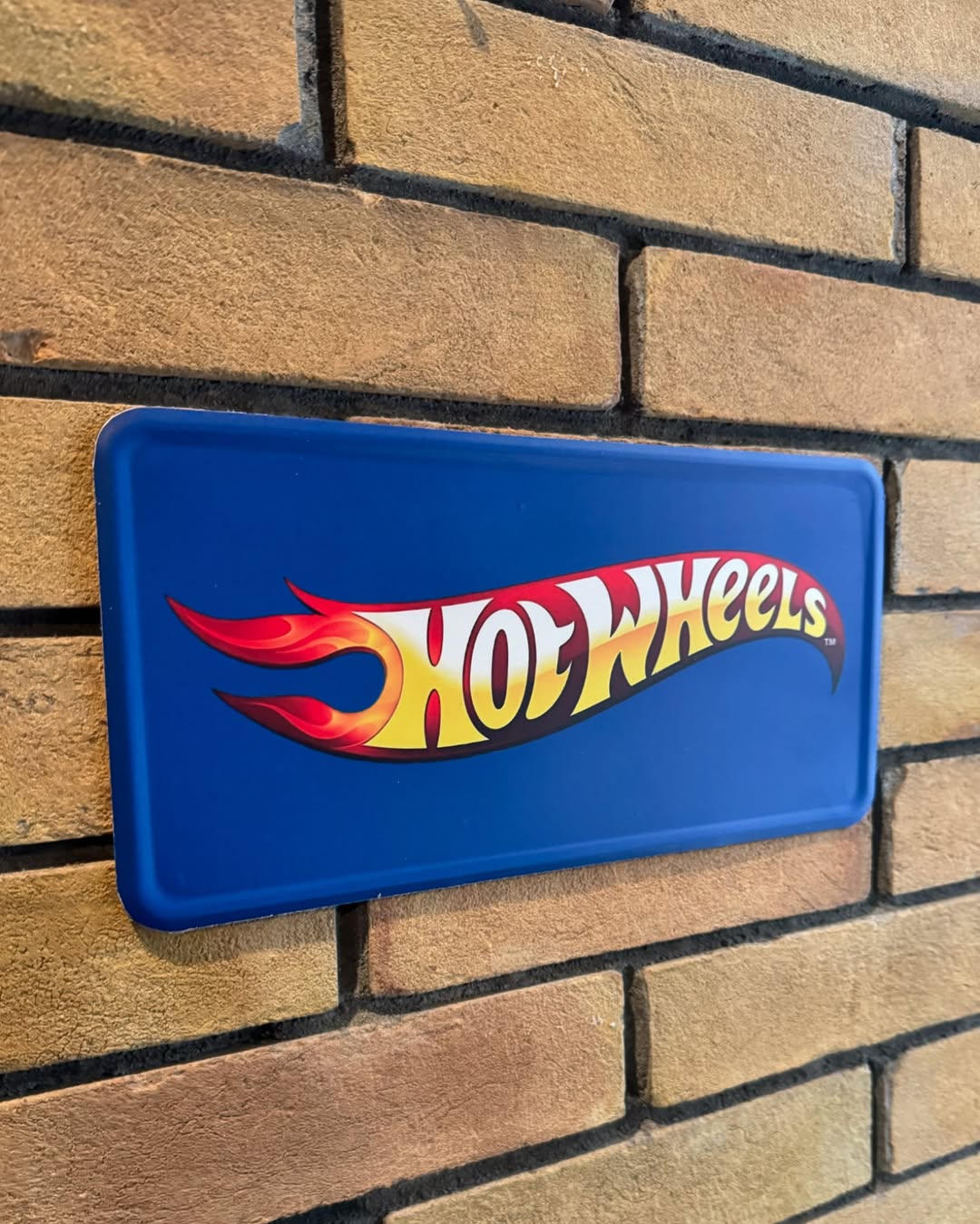 Hot Wheels Plate